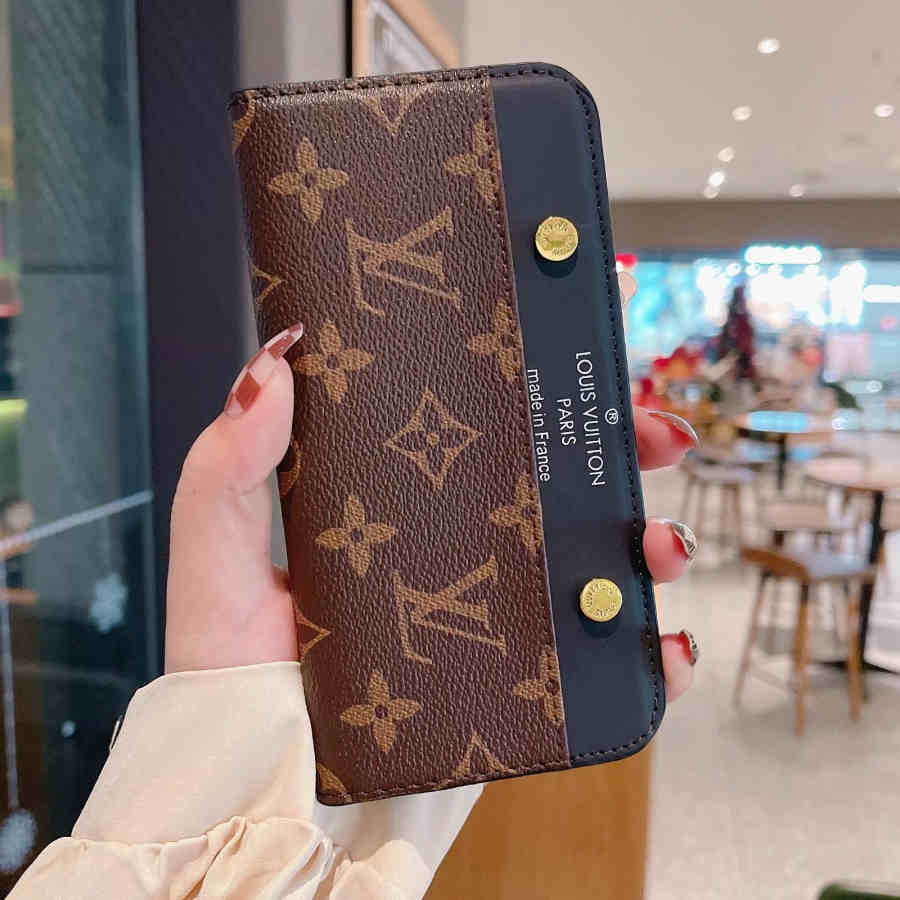 LV & GG iPhone Case: Sleek Design with Integrated Card Holder